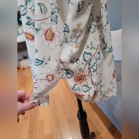 Loft floral blouse short sleeve high low XL - Picture 6 of 8